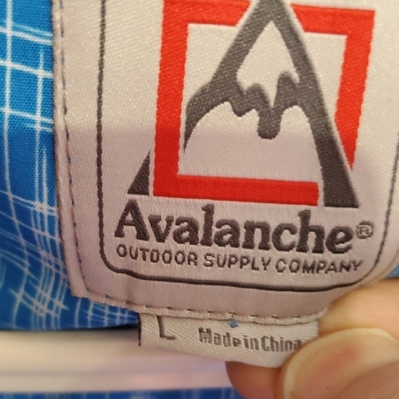 Avalanche Blue and White Softshell  Ski Jacket  Hood and Water-Resistant Fabric - Picture 3 of 16
